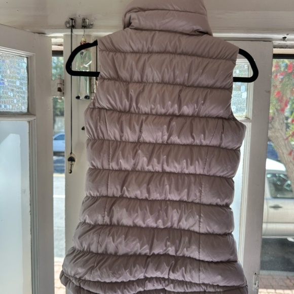 Athleta Cardamom Spice Downabout Vest XS - Picture 5 of 11